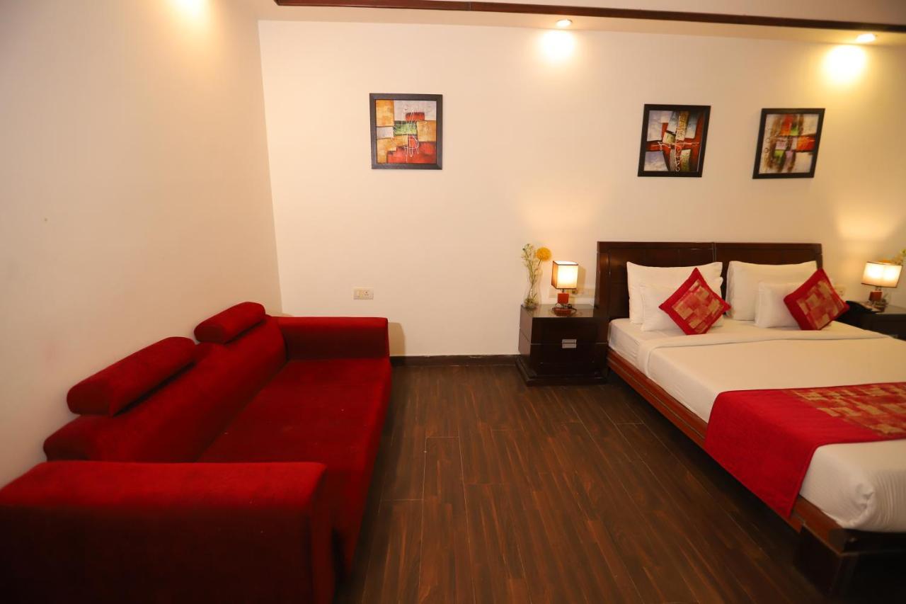 The Picasso Residency - Naraina New Delhi Hotel ภายนอก รูปภาพ