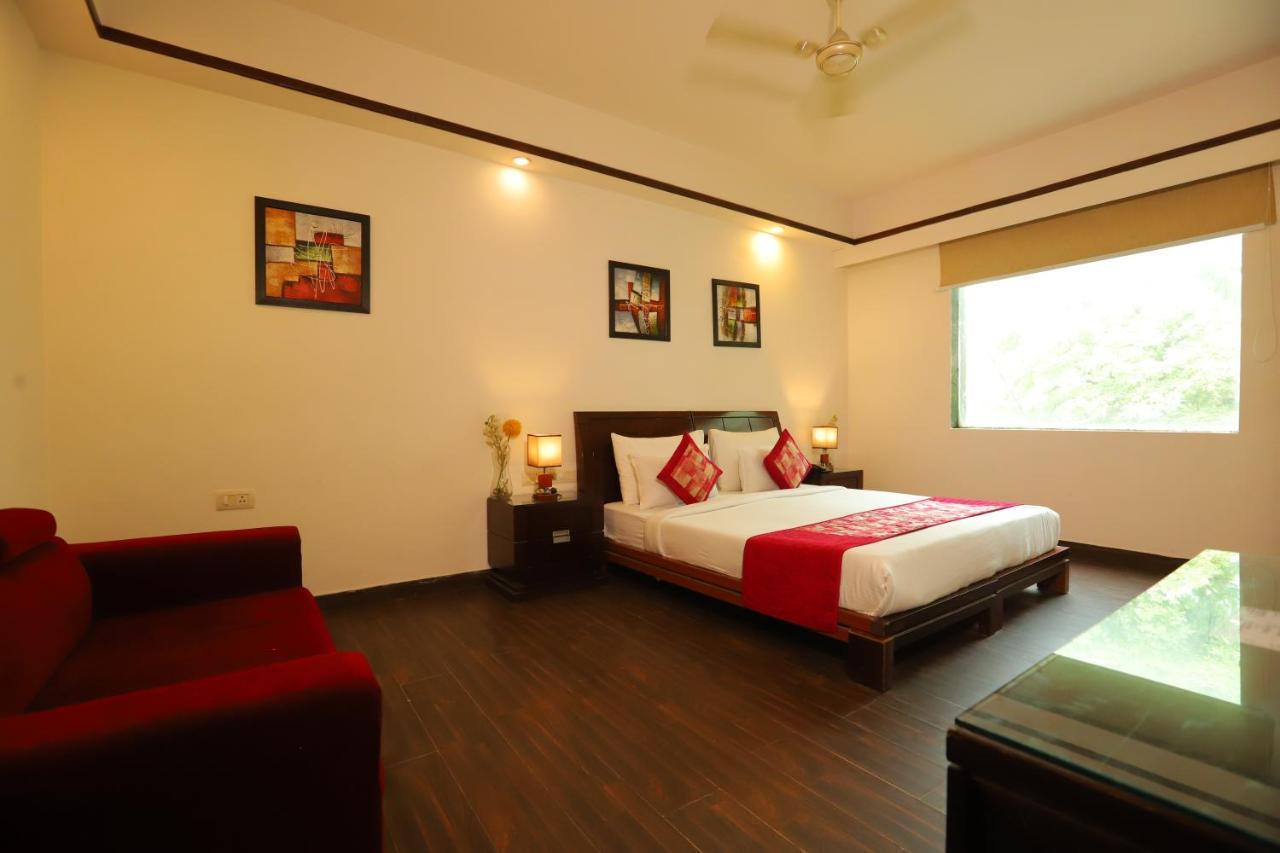 The Picasso Residency - Naraina New Delhi Hotel ภายนอก รูปภาพ