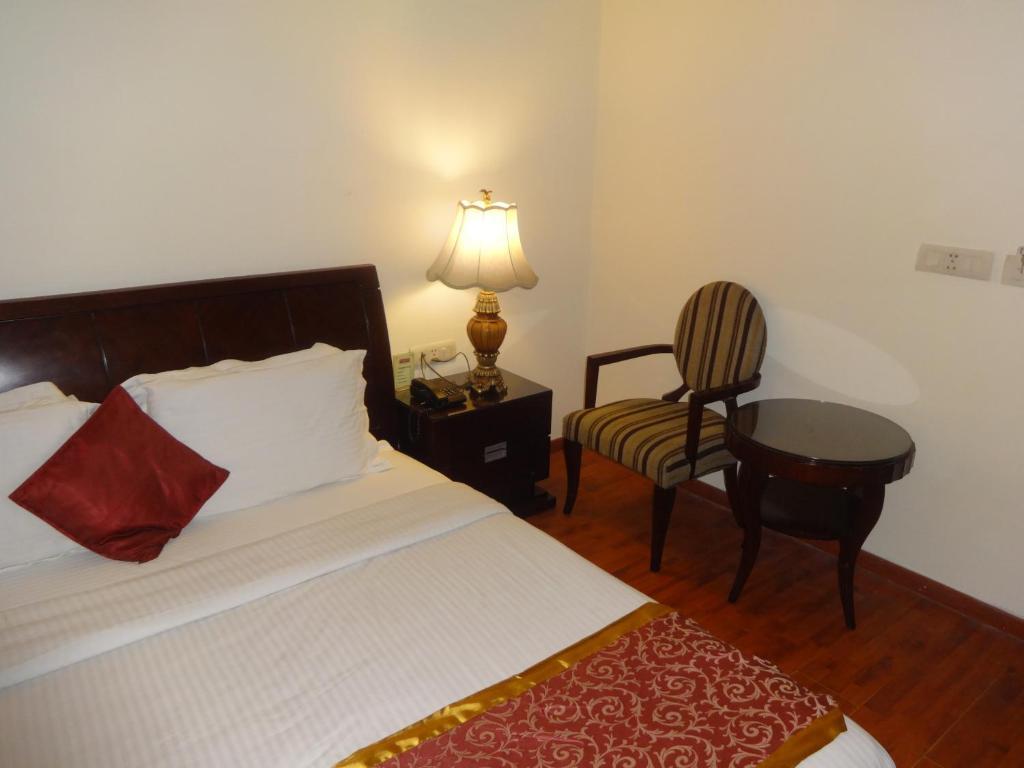 The Picasso Residency - Naraina New Delhi Hotel ภายนอก รูปภาพ